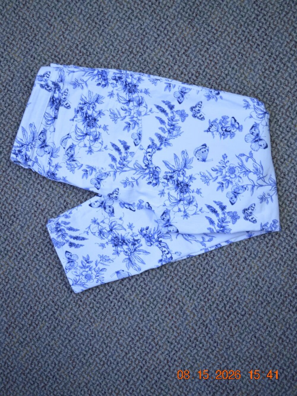 Talbots Womens Size 14 White Slim Ankle Jeans Blue Floral Print